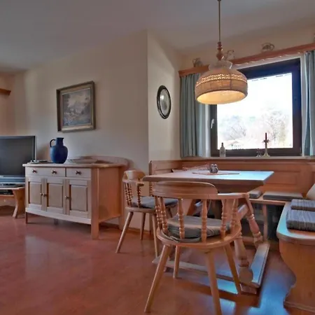 Kleine In Apartamento *